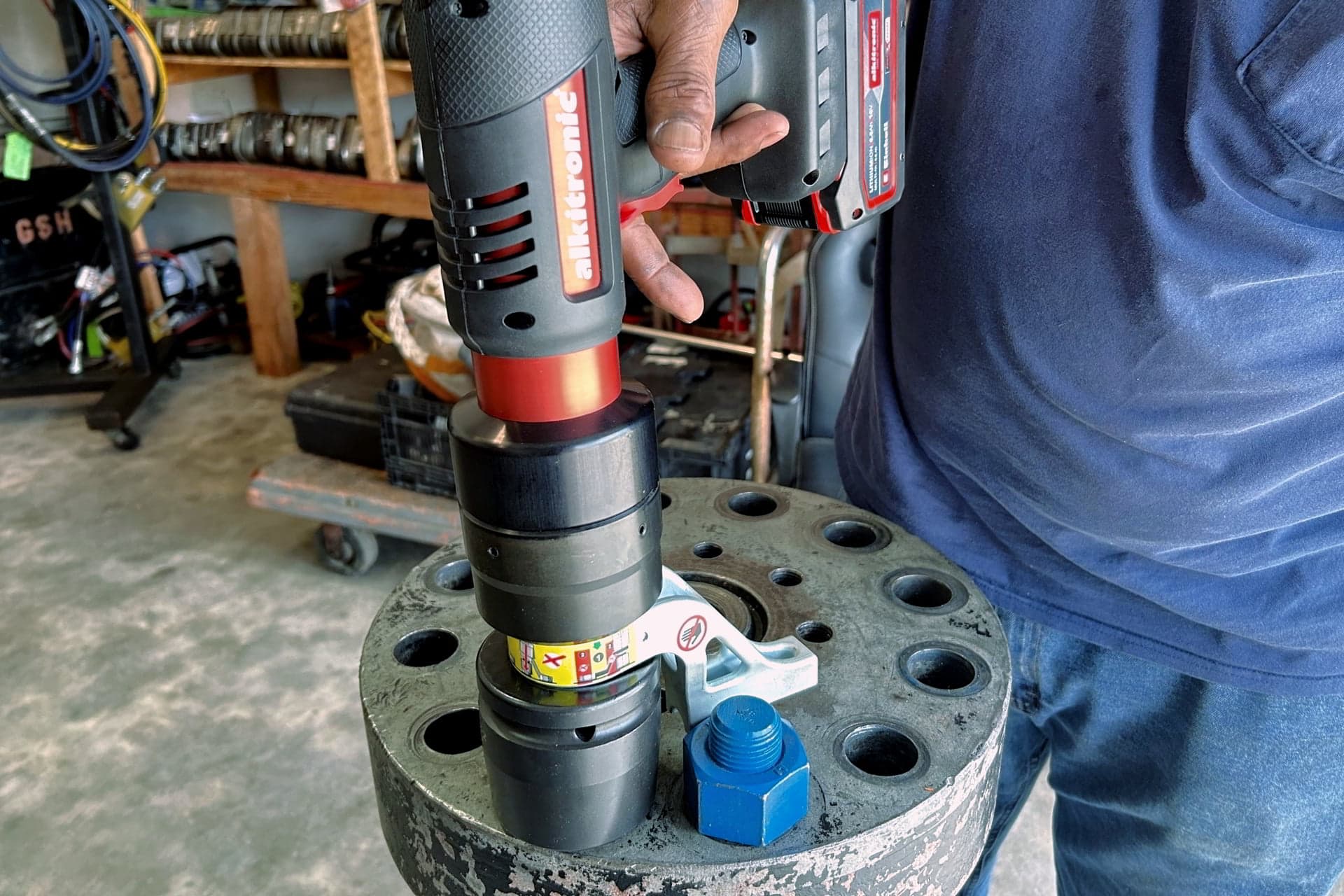 electric torque wrench rental